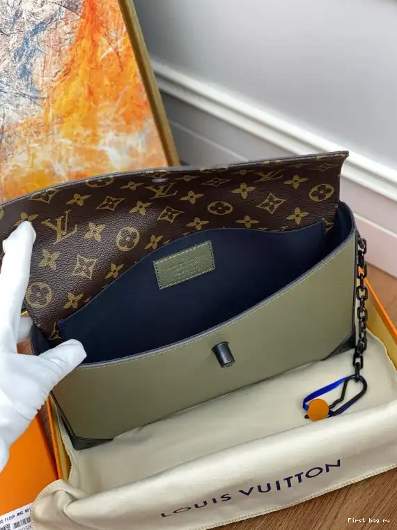 First bag ru STEAMER VUITTON POCHETTE LOUIS VOYAGE 0629